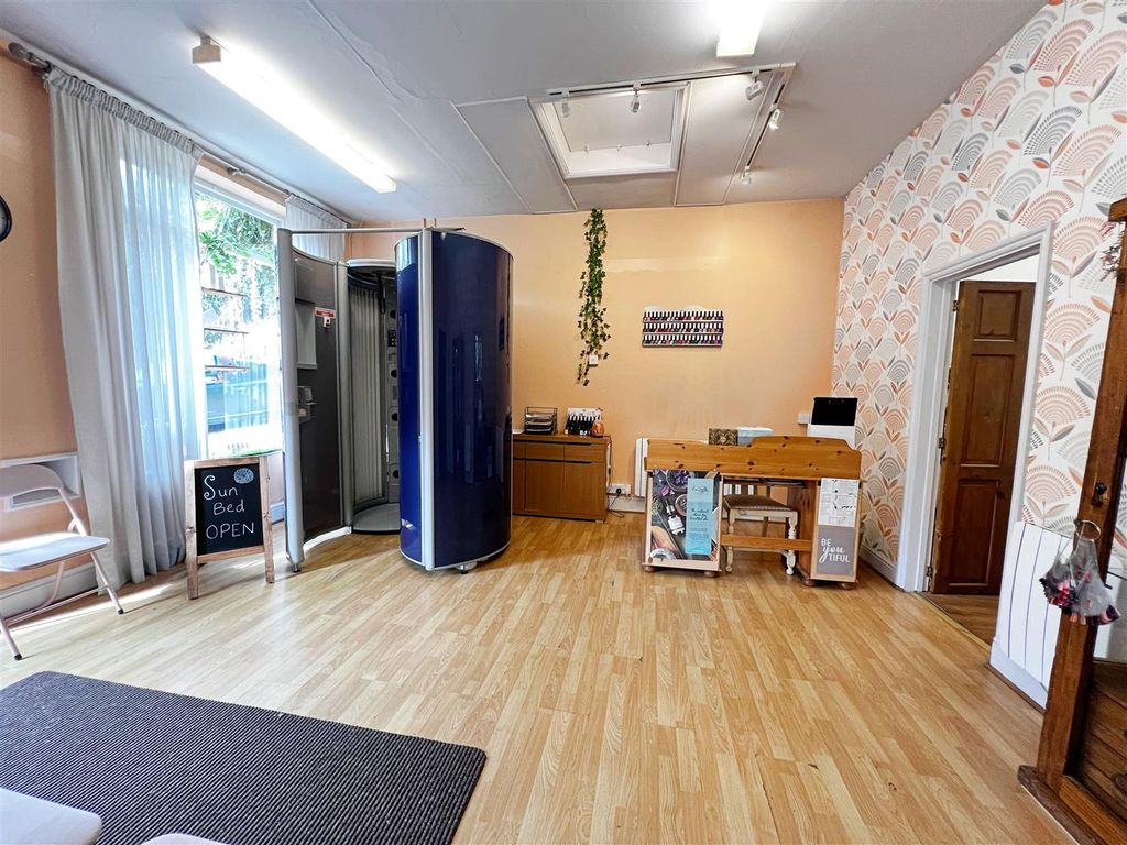 Property photo 3 of 7 3