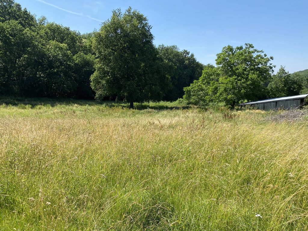 Property photo 2 of 9