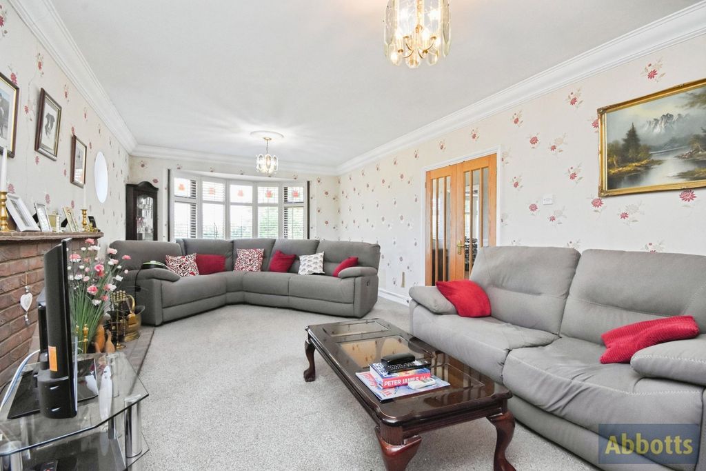 Property photo 3 of 23 Pbox-Img.Jpg