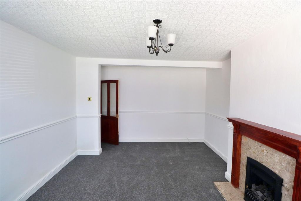 Property photo 3 of 13 Img_7715.Jpg