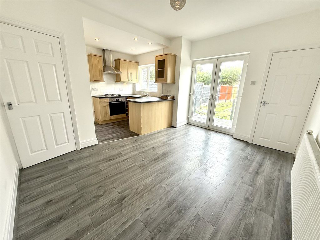 Property photo 3 of 11 Picture No. 08