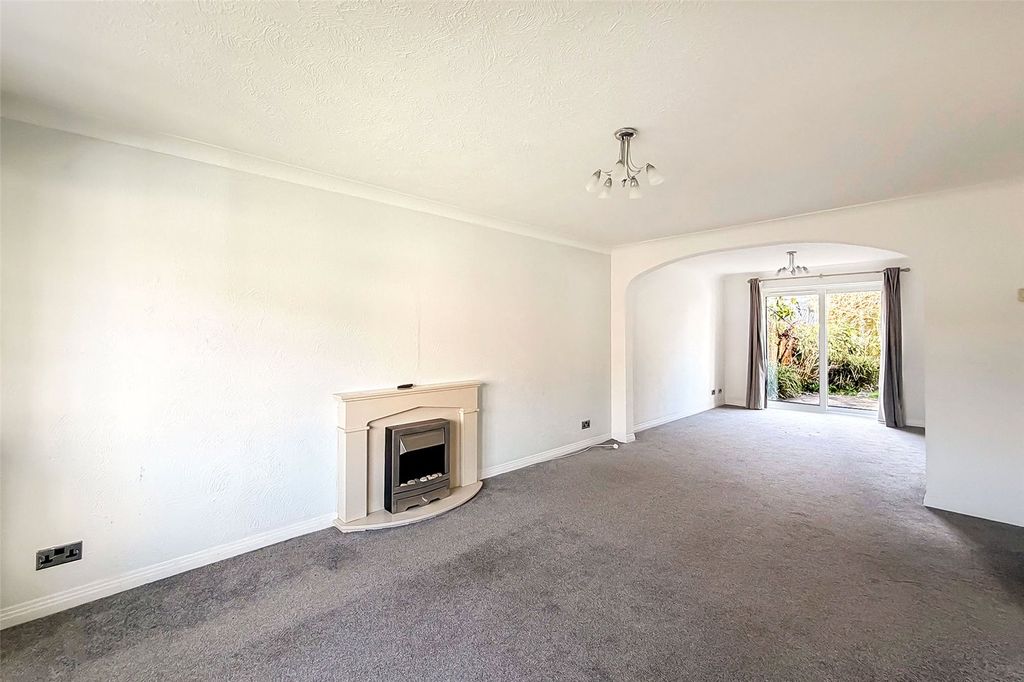 Property photo 2 of 19 Picture No. 04