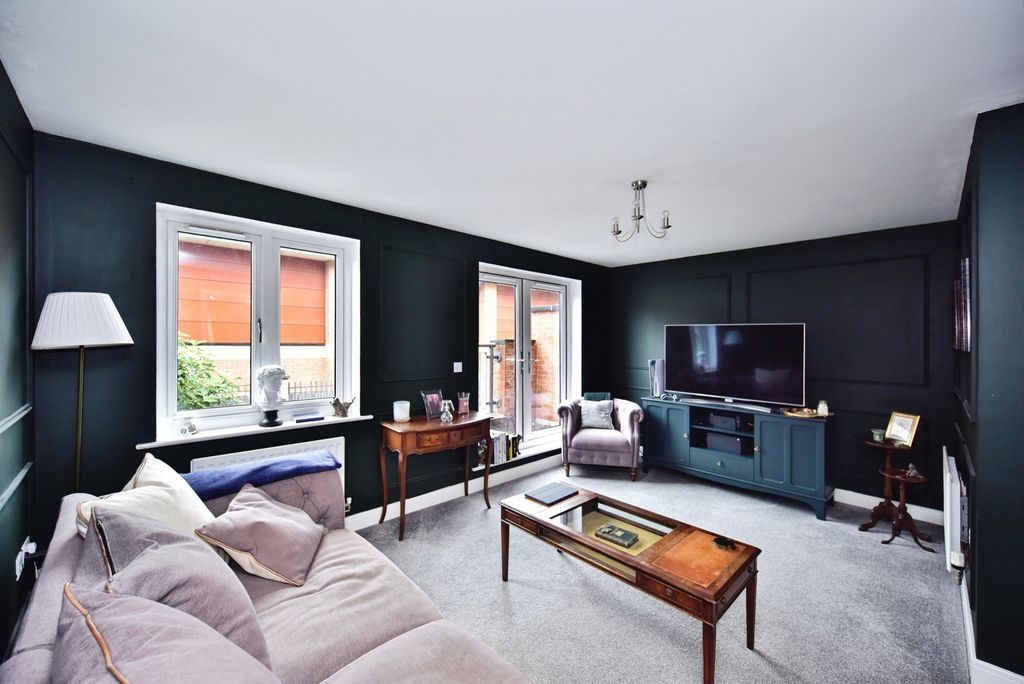Property photo 2 of 20 Pbox-Img.Jpg