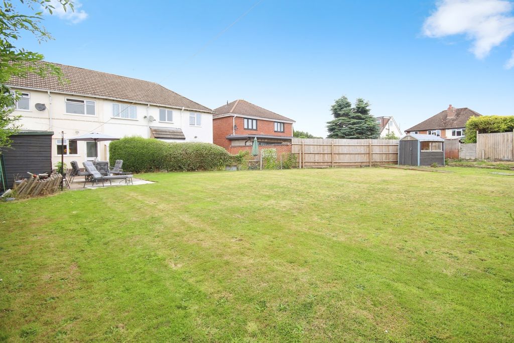 Property photo 2 of 17 Photo