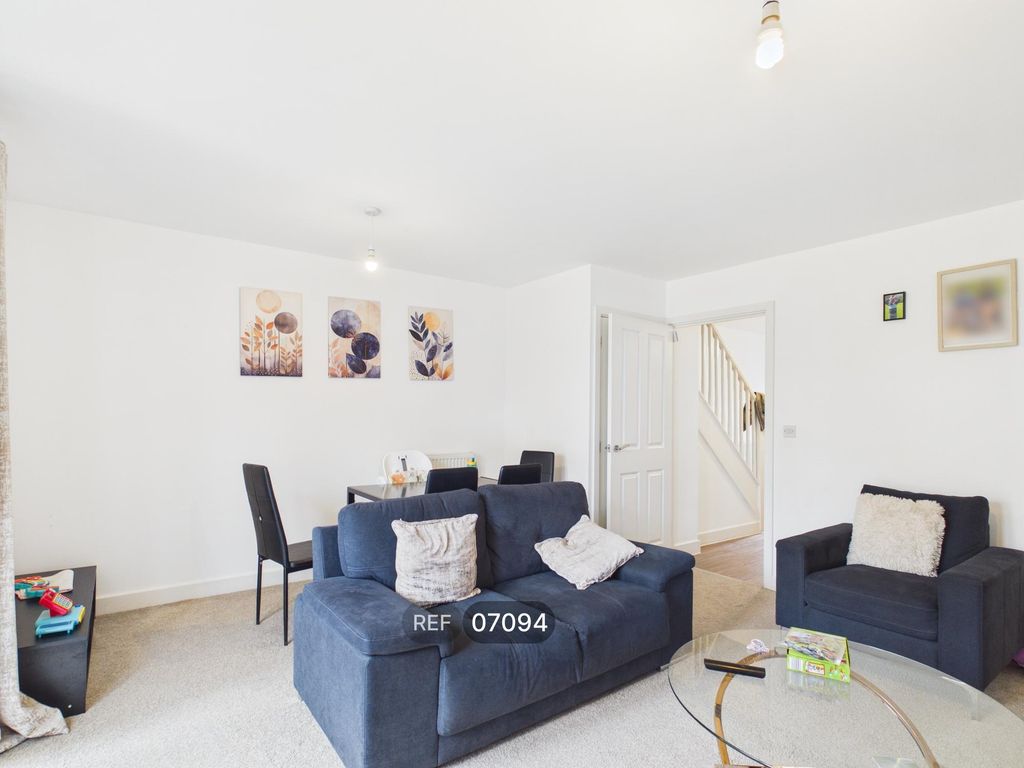 Property photo 3 of 12 Living Room