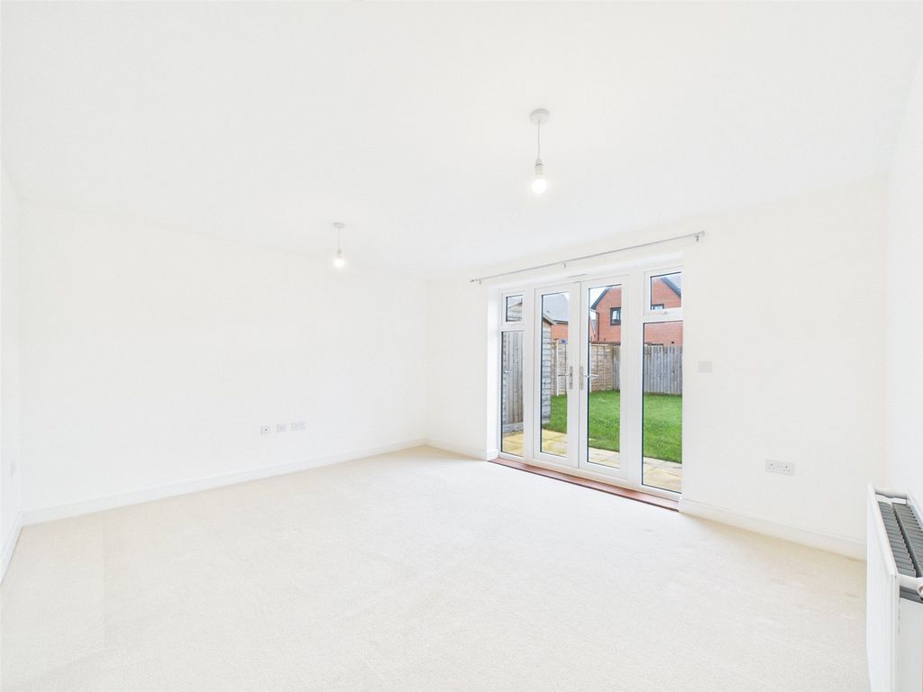 Property photo 2 of 14 Picture No. 36