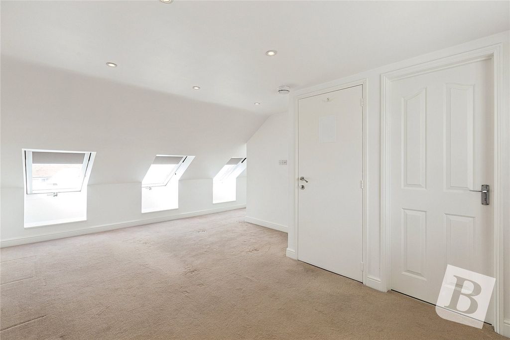 Property photo 3 of 17 Picture No. 07
