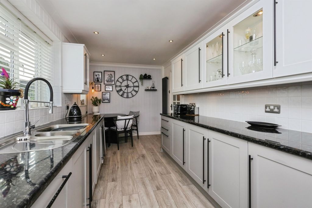 Additional image 5 of 4 bed detached house for saleHawkswood Drive, Hailsham BN27