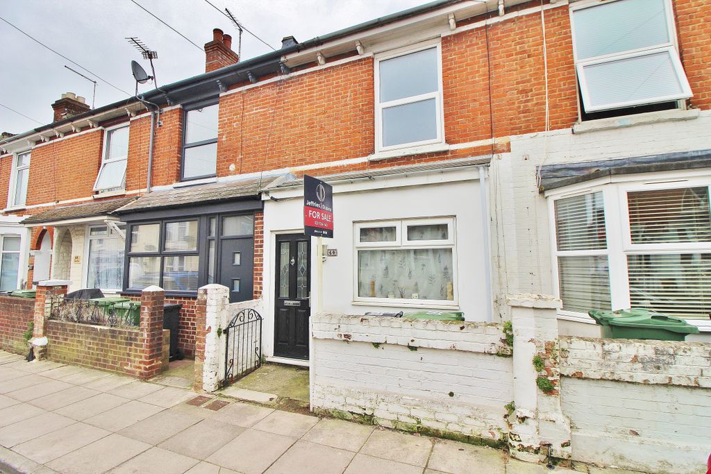 Property photo 1 of 11
