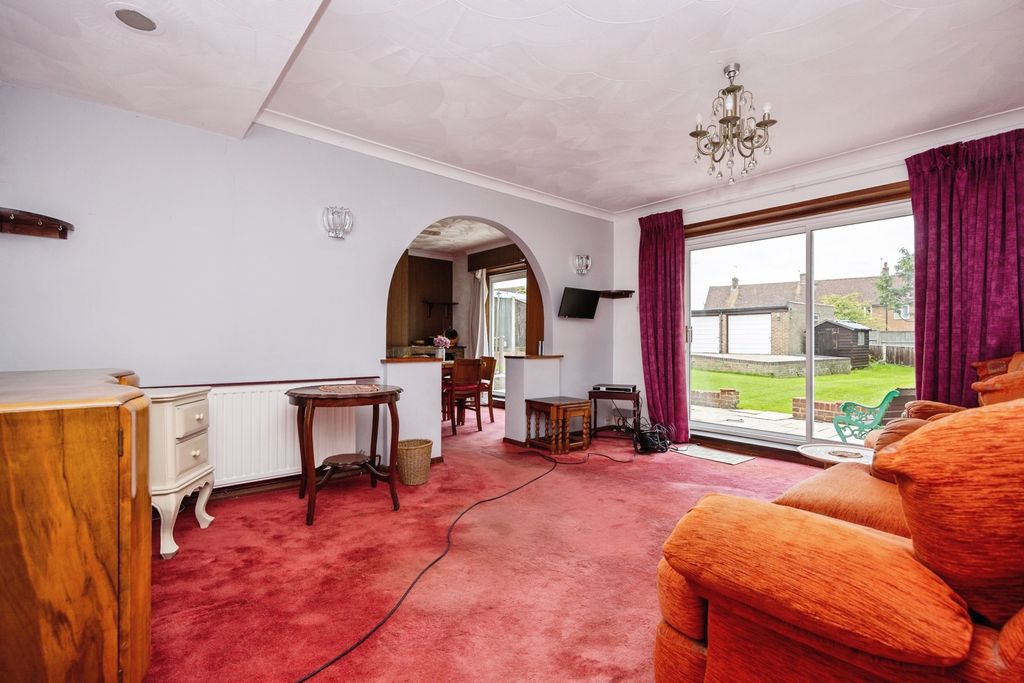 Property photo 2 of 17 Photo