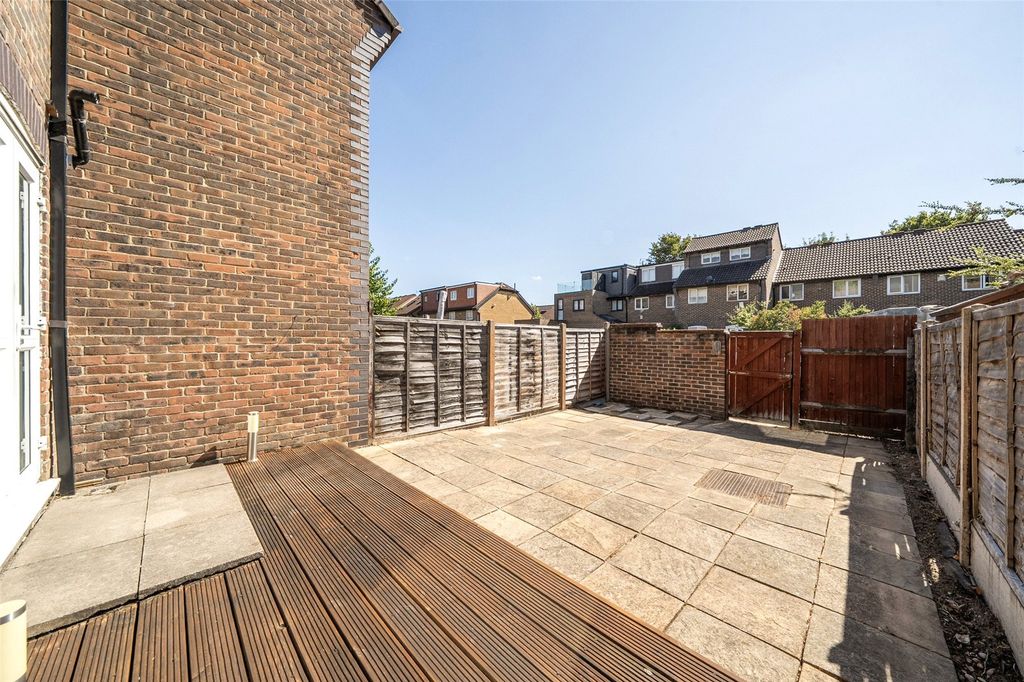 Property photo 3 of 20 Picture No. 12