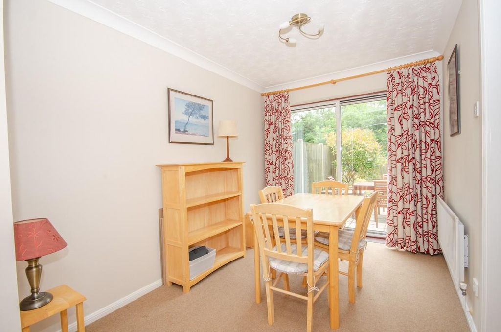 Property photo 3 of 18 Dining Area.Jpg