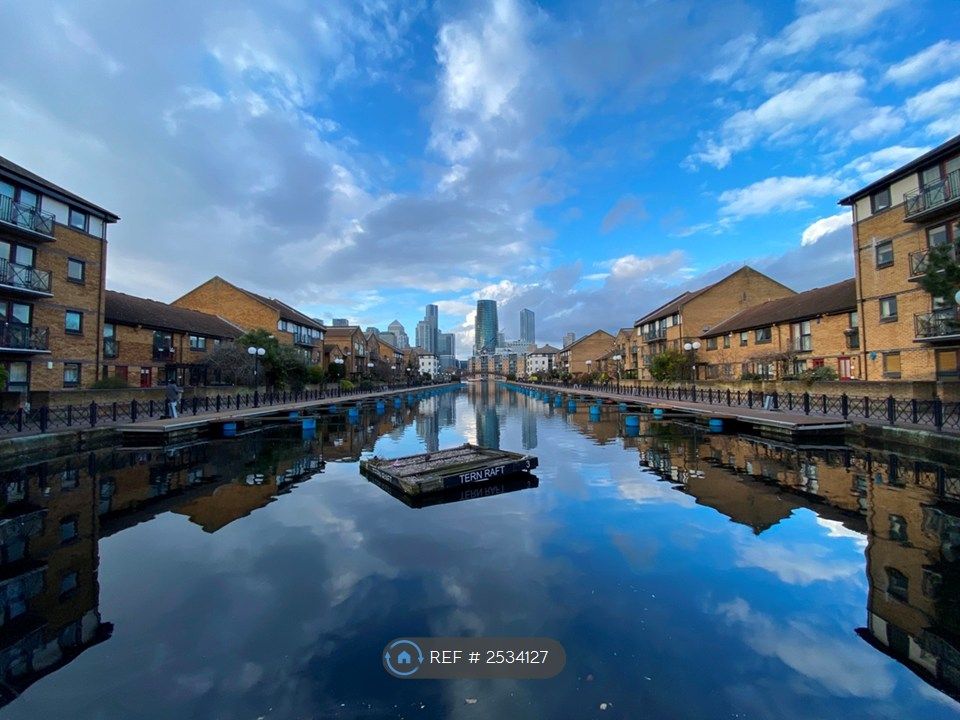 Property photo 1 of 11 Clipper Quay