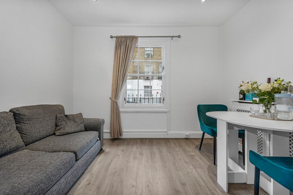 Property photo 2 of 12 Picture No. 44