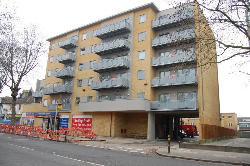 Property photo 1 of 7 1 Bed Unfurnished Apartment With Allocated Parking