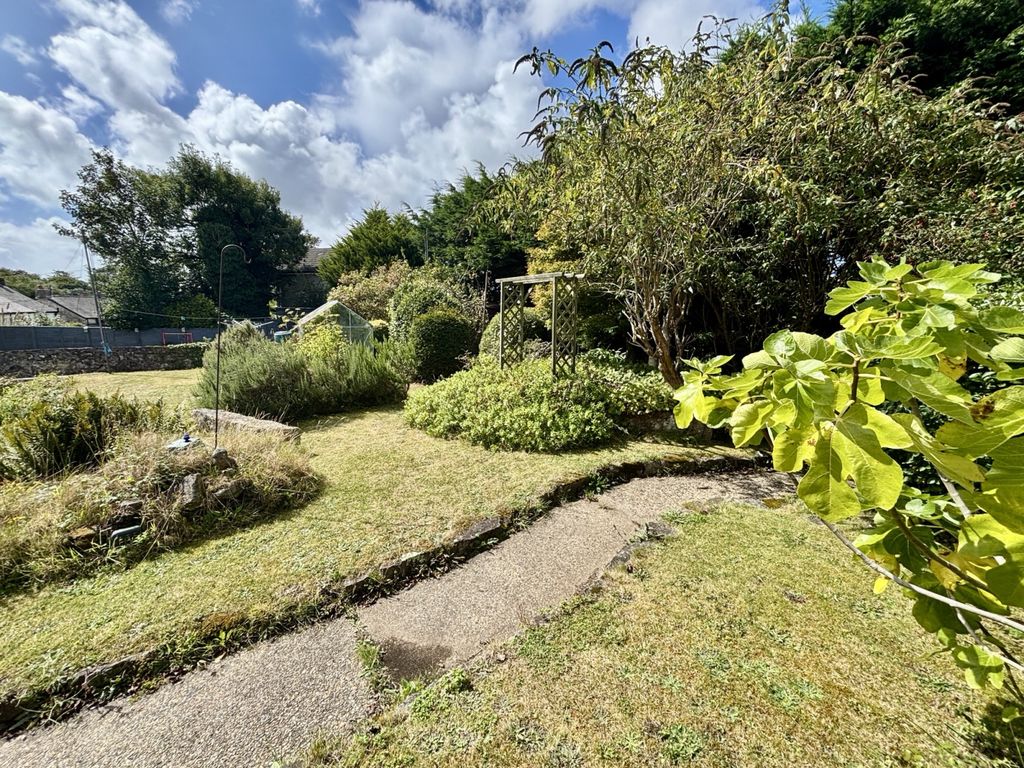 Property photo 2 of 19 Gallery