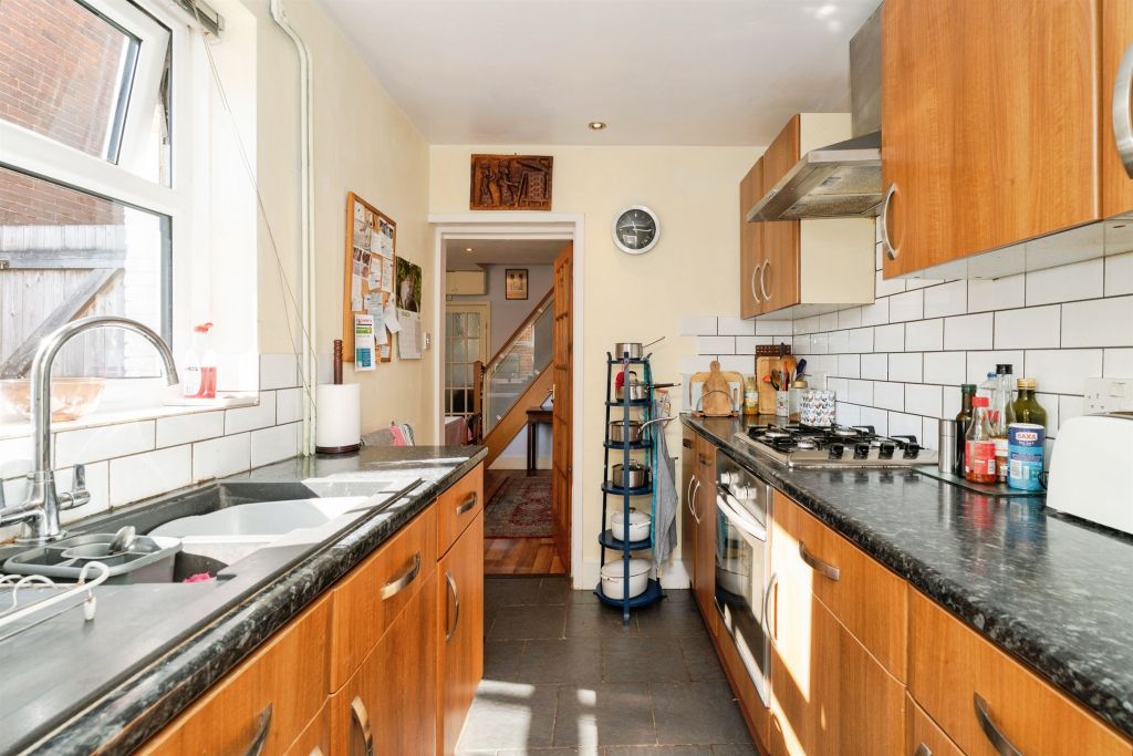 Property photo 3 of 18