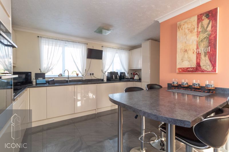 Property photo 3 of 22 Photo 17