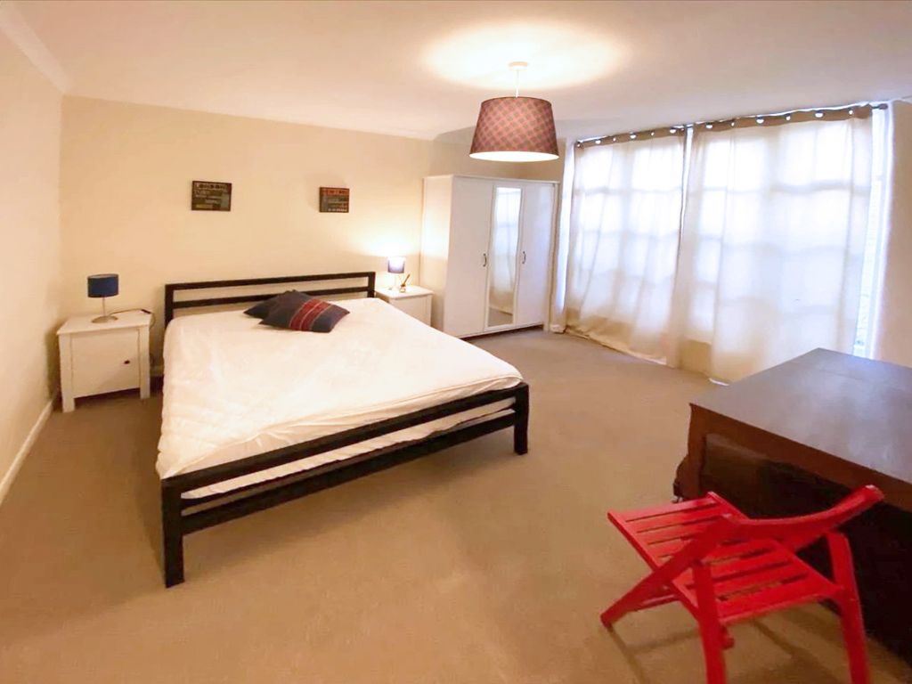Property photo 2 of 3