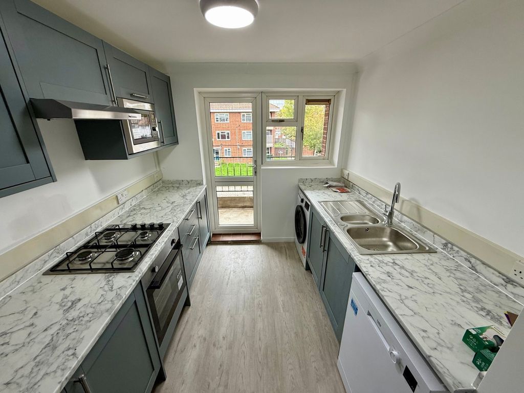 Property photo 2 of 10 Picture No. 02