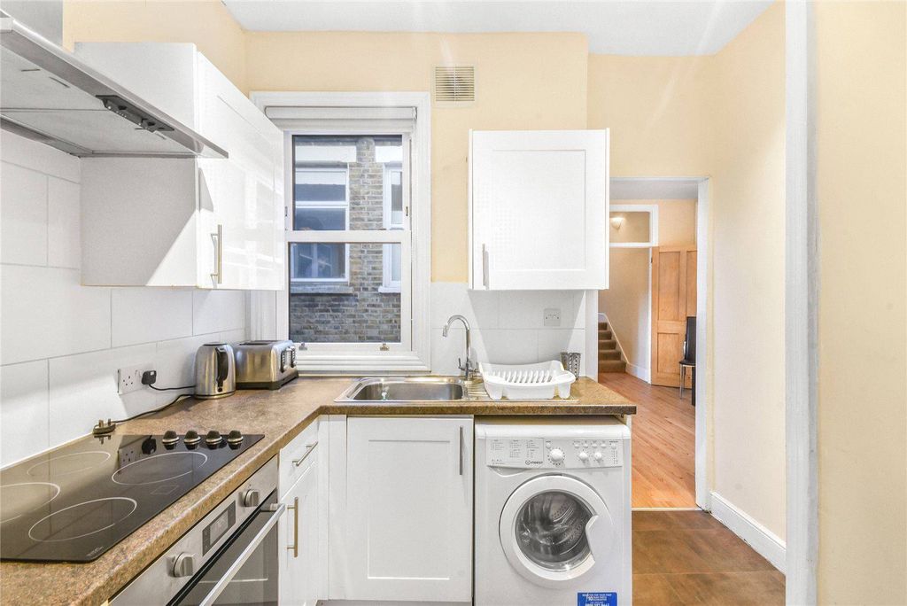 Property photo 2 of 9