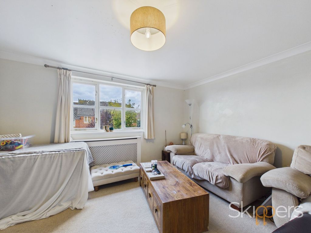 Property photo 2 of 25