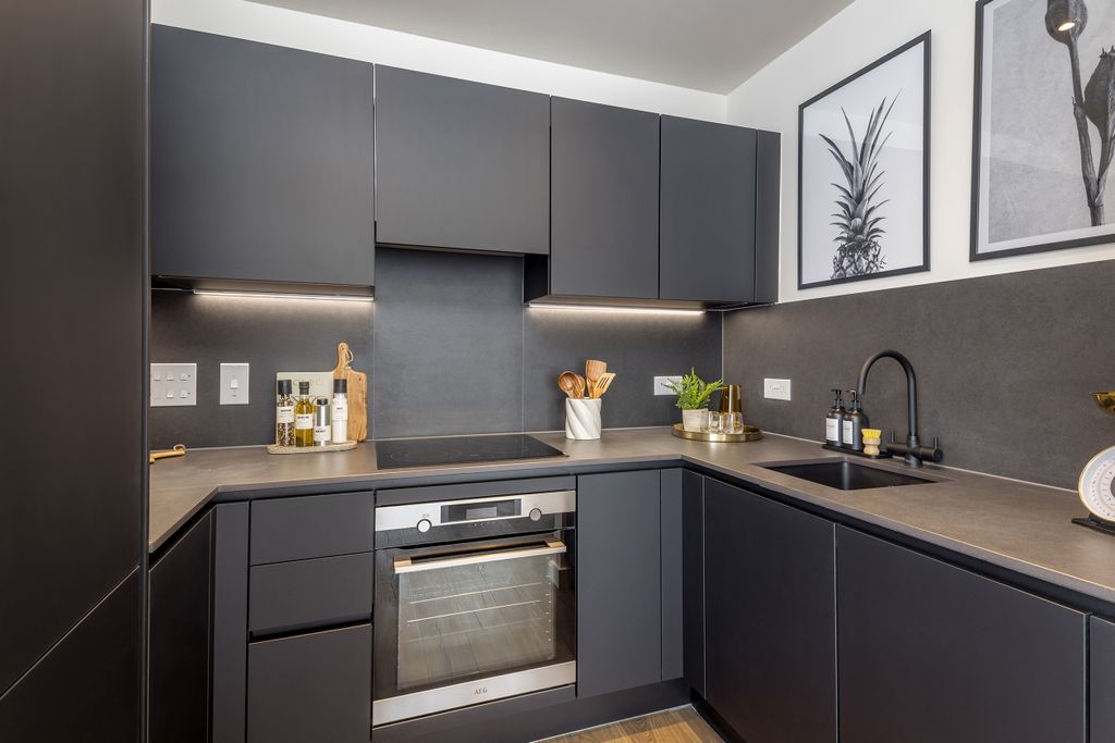 Property photo 3 of 6 Kitchen Photo - Fenton Apartments