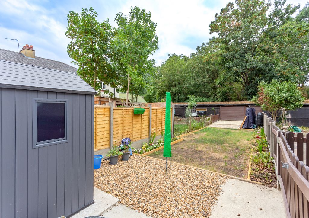 Property photo 2 of 7