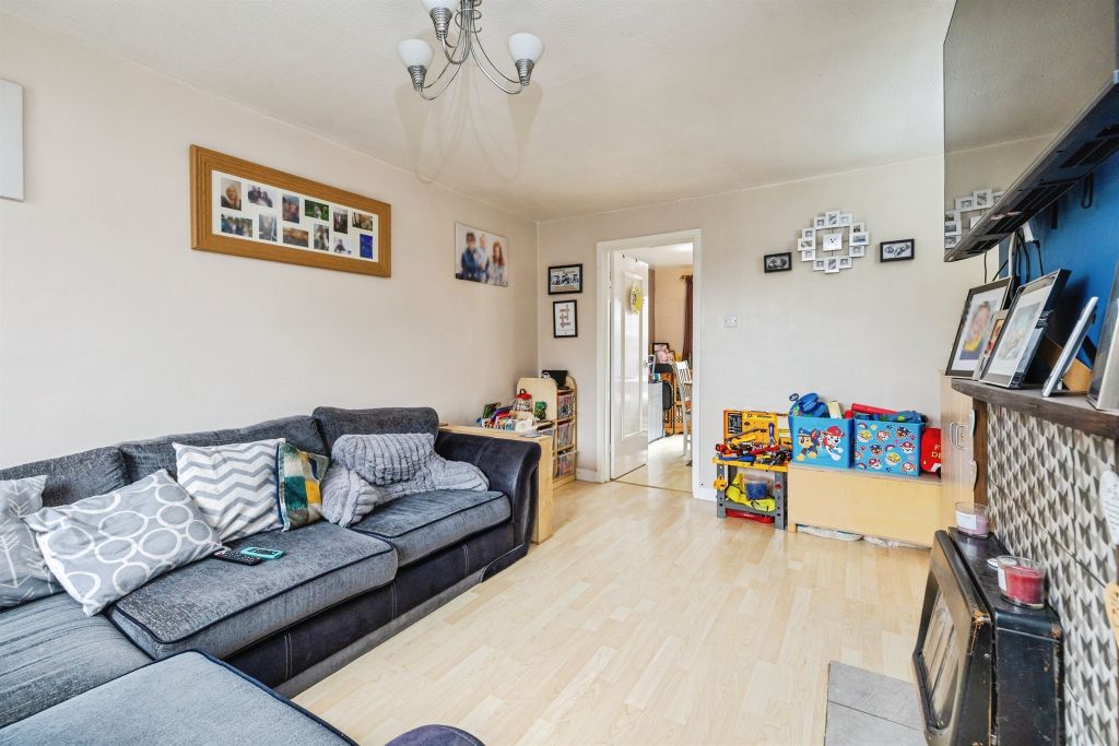 Property photo 2 of 35