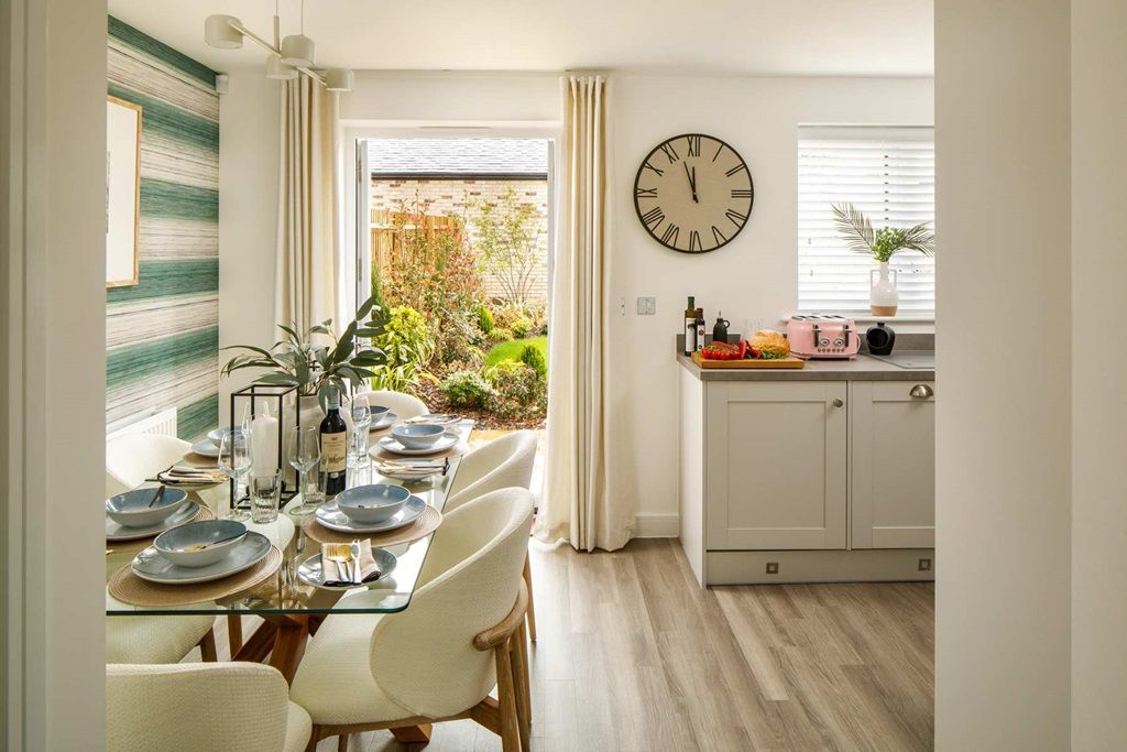 Property photo 1 of 13 Enjoy French Doors Out To The Garden