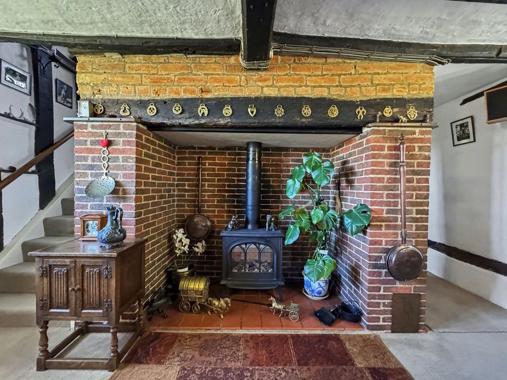 Property photo 3 of 45
