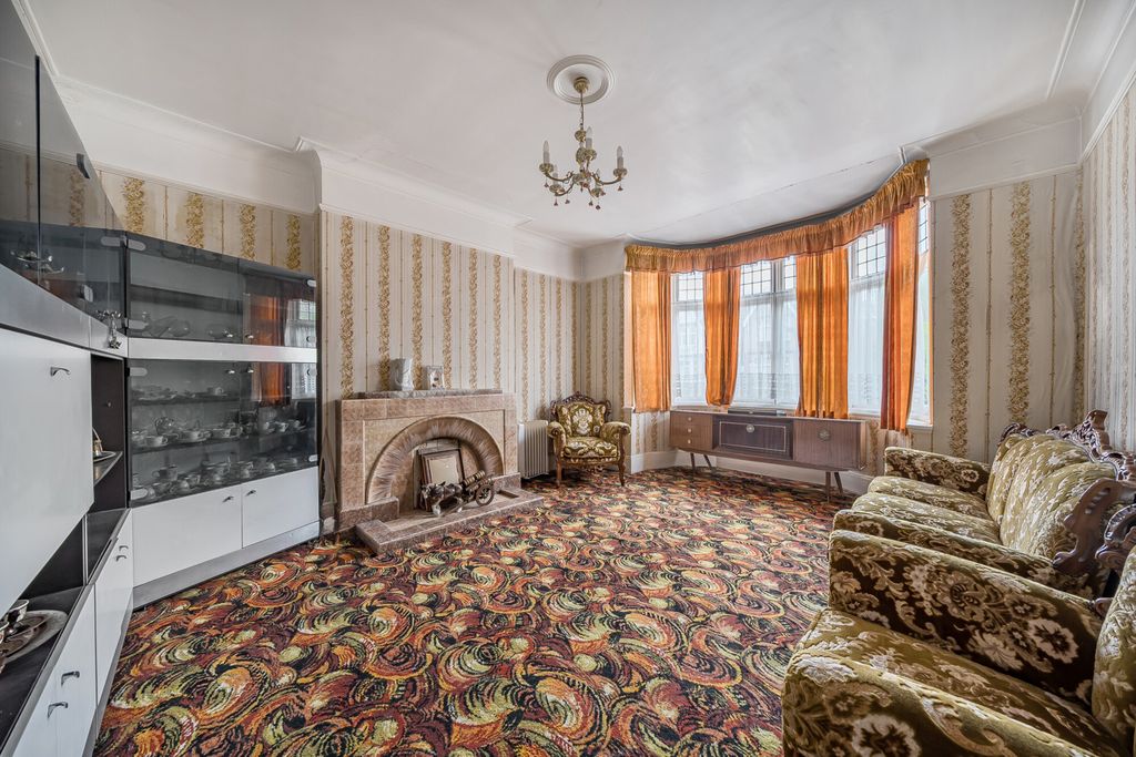 Property photo 2 of 13 Reception