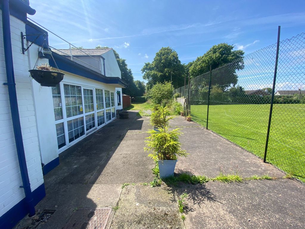 Property photo 3 of 13