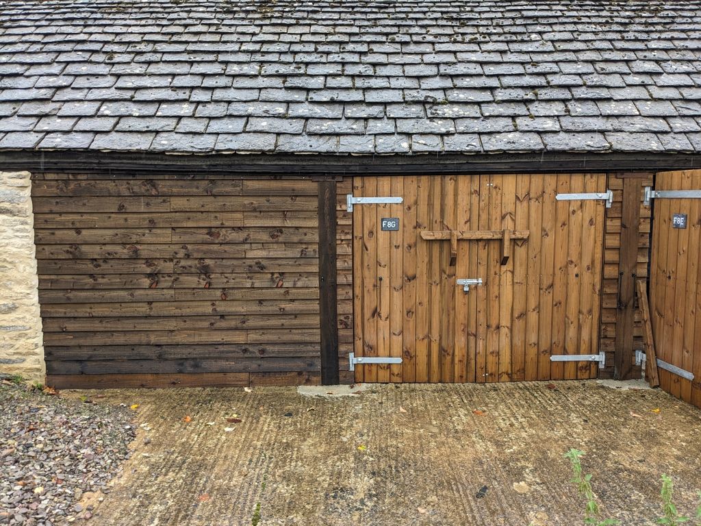 Property photo 1 of 2 F8G Ext