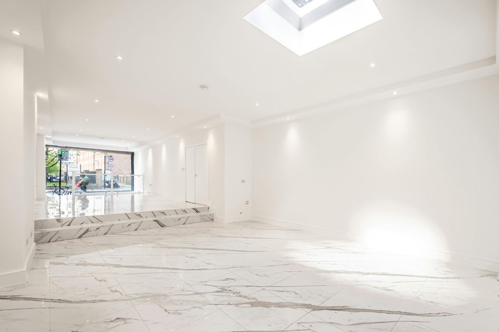 Property photo 1 of 17 Kingsland Rd 134E  Low Res 8.Jpg