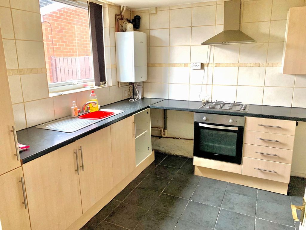 Property photo 3 of 12 Picture No. 10