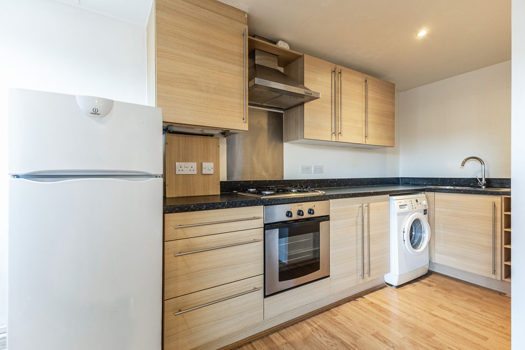 Property photo 3 of 13 Kitchen