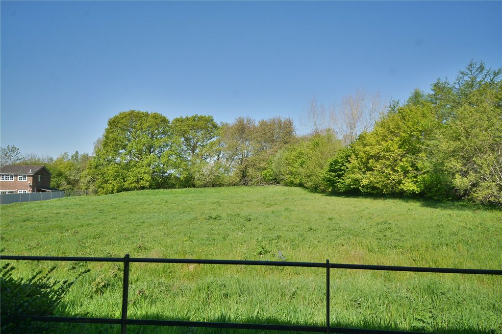 Property photo 2 of 16 Picture No. 38
