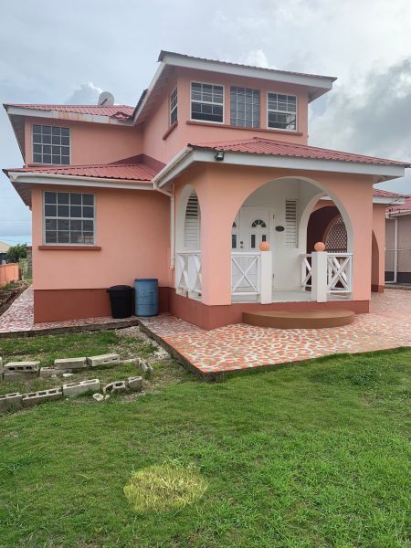 Property photo 1 of 11