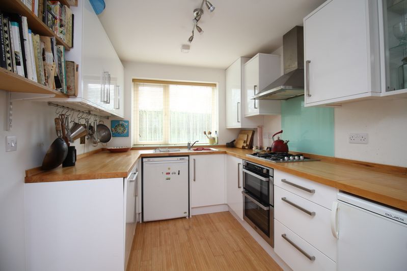 Property photo 3 of 13 Photo 6