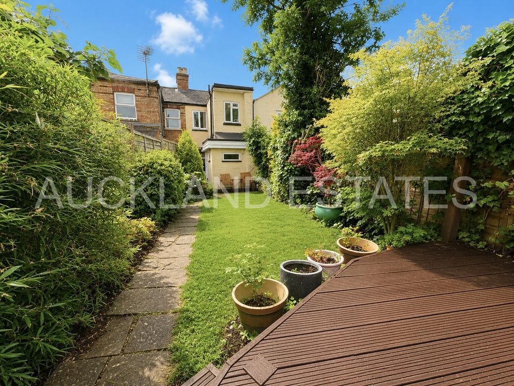 Property photo 2 of 15 Image00002
