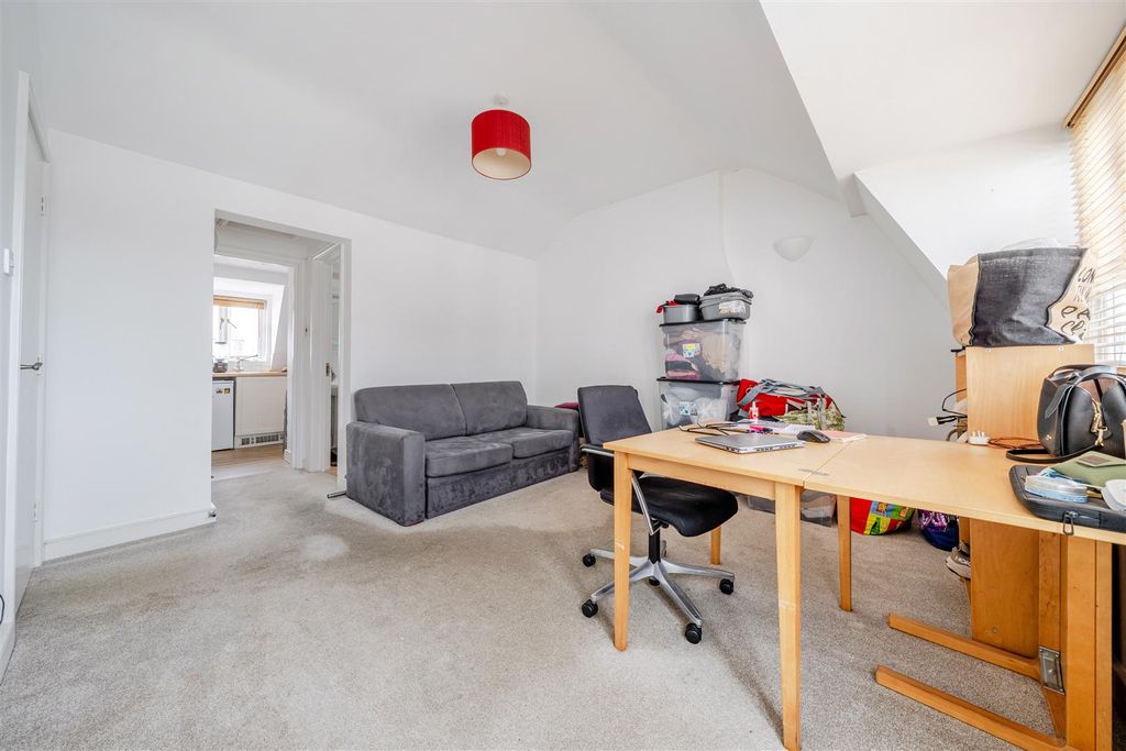 Property photo 3 of 10 1-69De5Aa5A49Ab-1440749-8-69De291799d77-1.Jpg