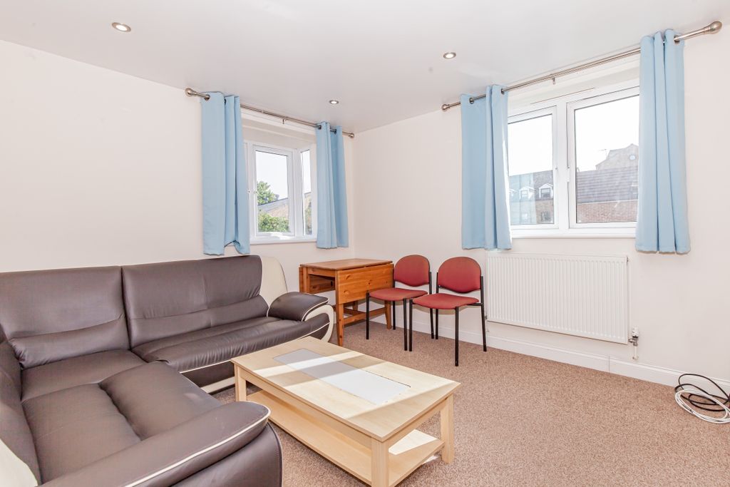 Property photo 2 of 9 142545