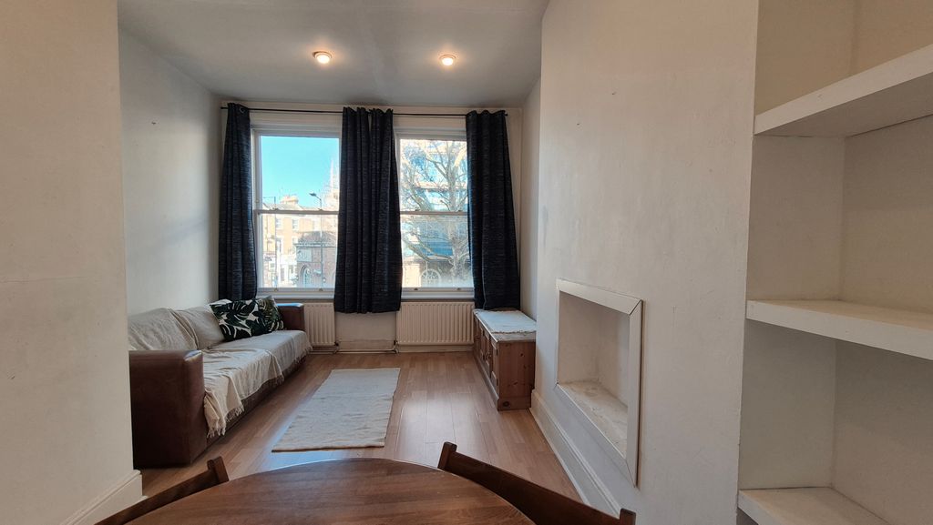 Property photo 2 of 6 Living Room