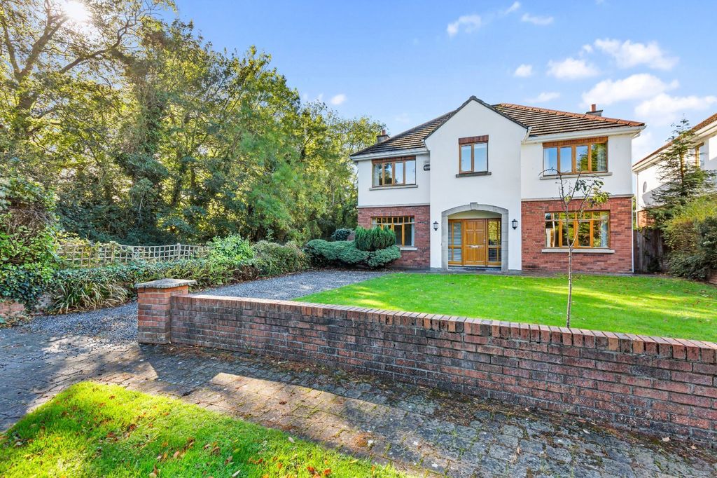 Property photo 2 of 48 Picture No. 05