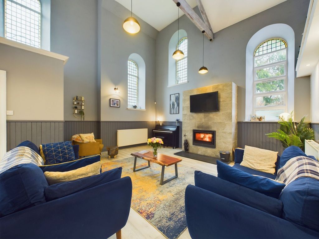 Property photo 3 of 47