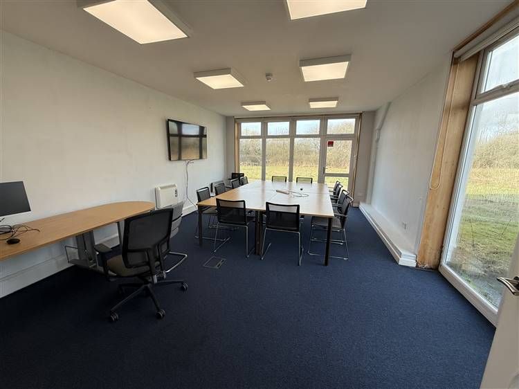 Property photo 3 of 6