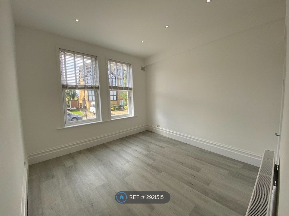 Property photo 1 of 9 Bedroom 1