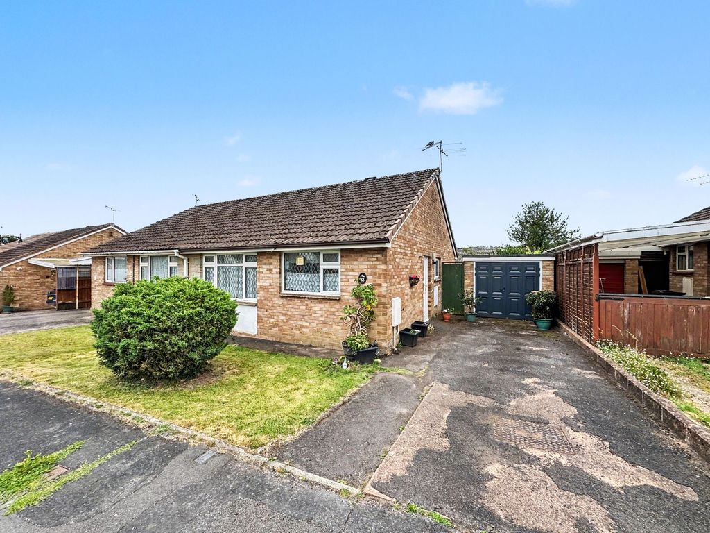 Property photo 1 of 11