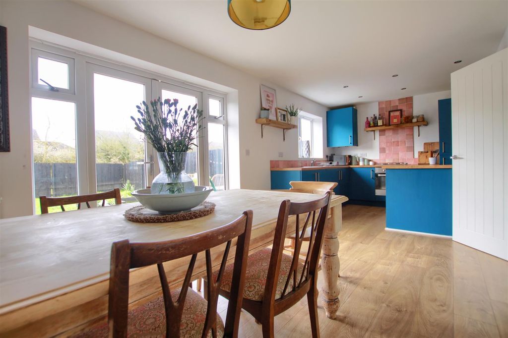 Property photo 2 of 11 Tr3.Jpg